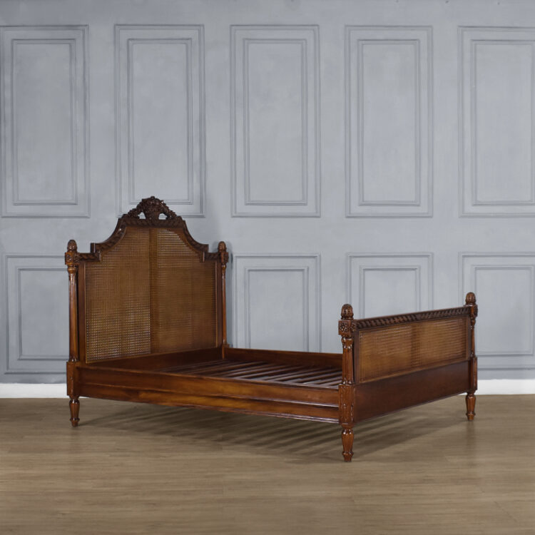 Louis XV Longchamp Rattan Sleigh Bed in Chestnut - Image 3