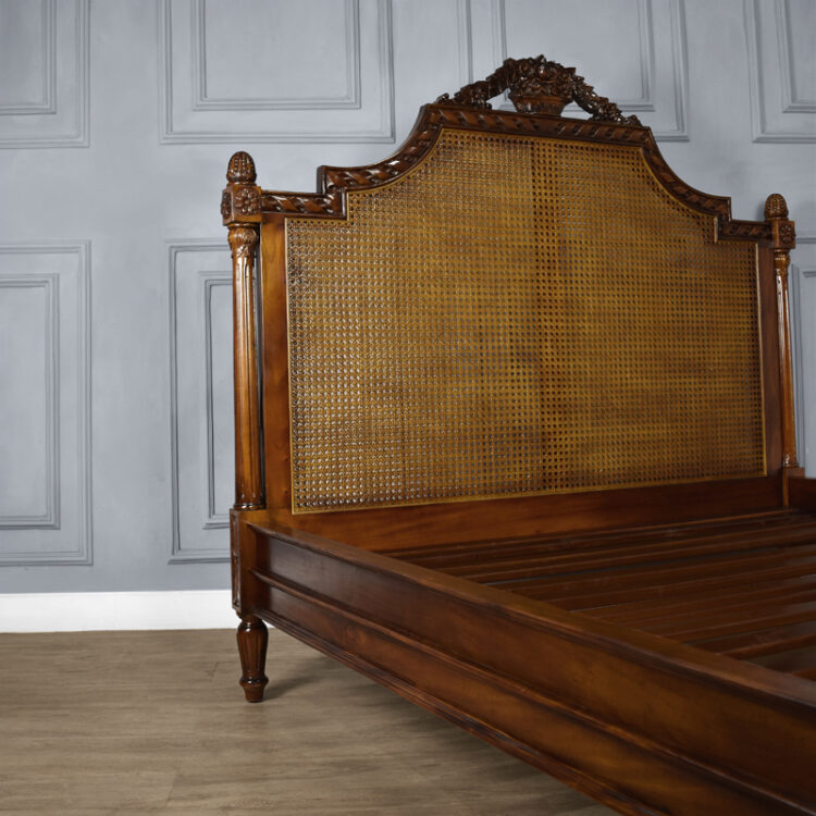 Louis XV Longchamp Rattan Sleigh Bed in Chestnut - Image 7