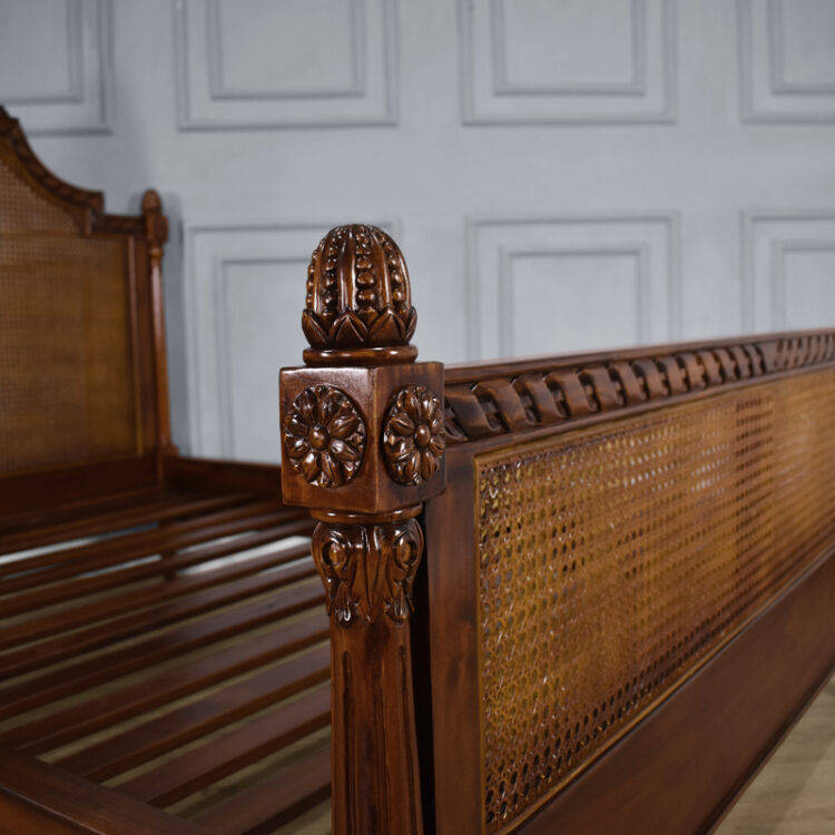 Louis XV Longchamp Rattan Sleigh Bed in Chestnut - Image 9